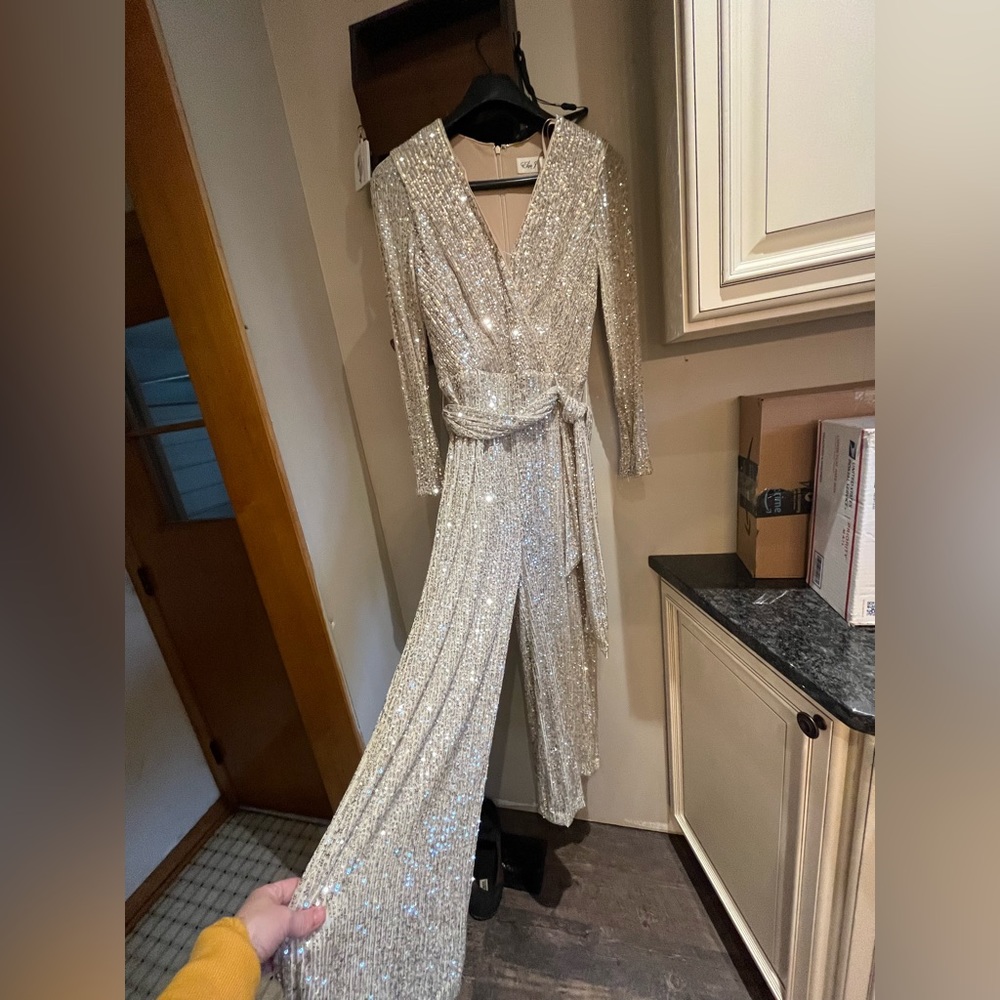 Stunning Eliza J pantsuit